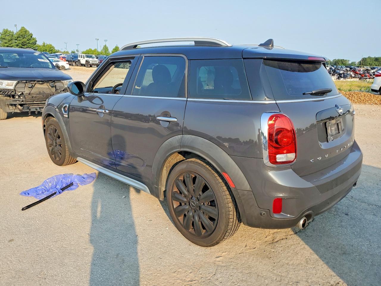 2020 Mini Cooper S Countryman - Image 2