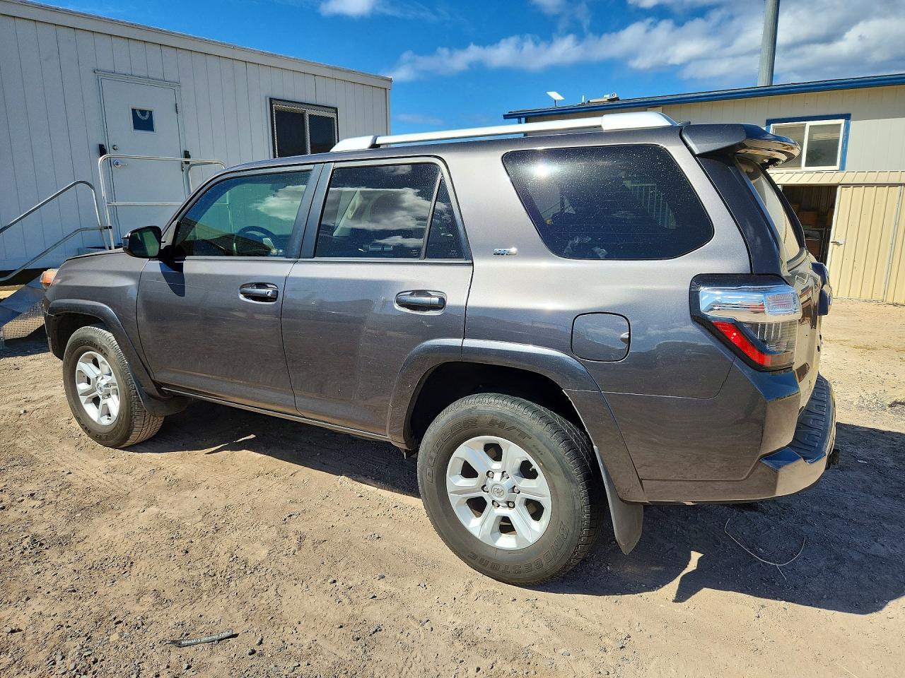 2016 Toyota 4Runner Sr5 - Фото 2