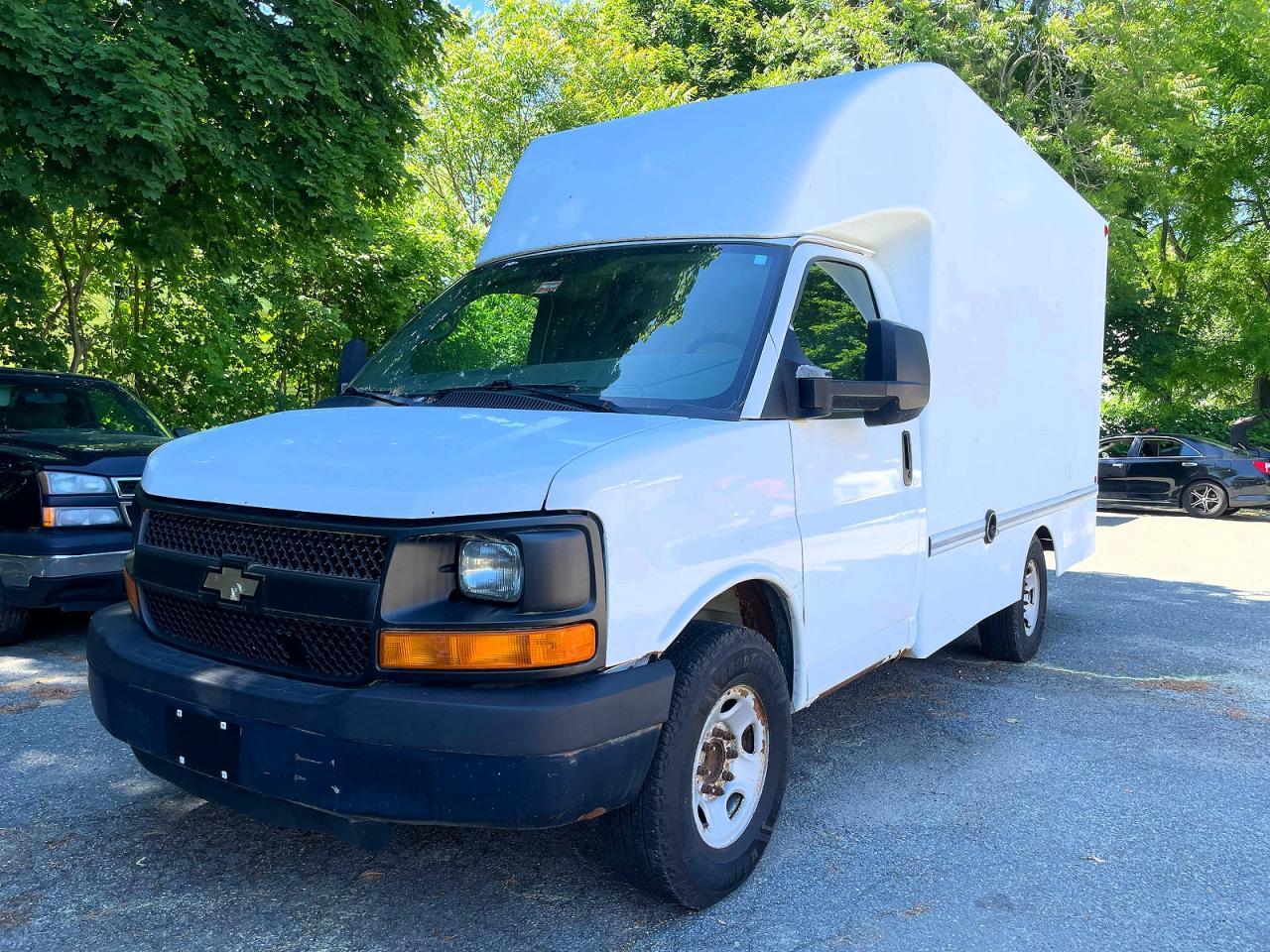 2014 Chevrolet Express - Фото 2