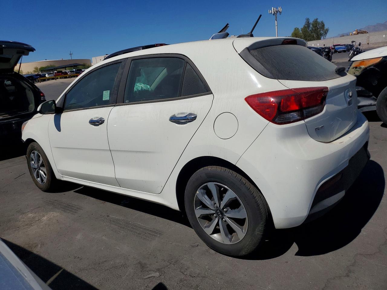 2021 Kia Rio S - Фото 2