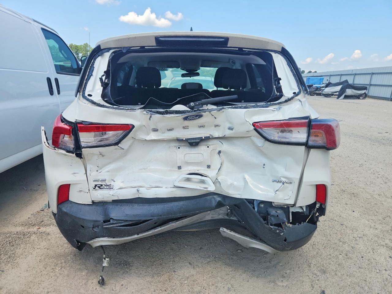 2022 Ford Escape Se - Фото 6