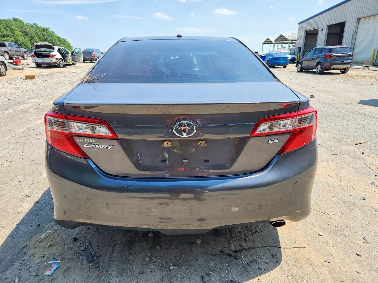 2014 Toyota Camry Se - Фото 6