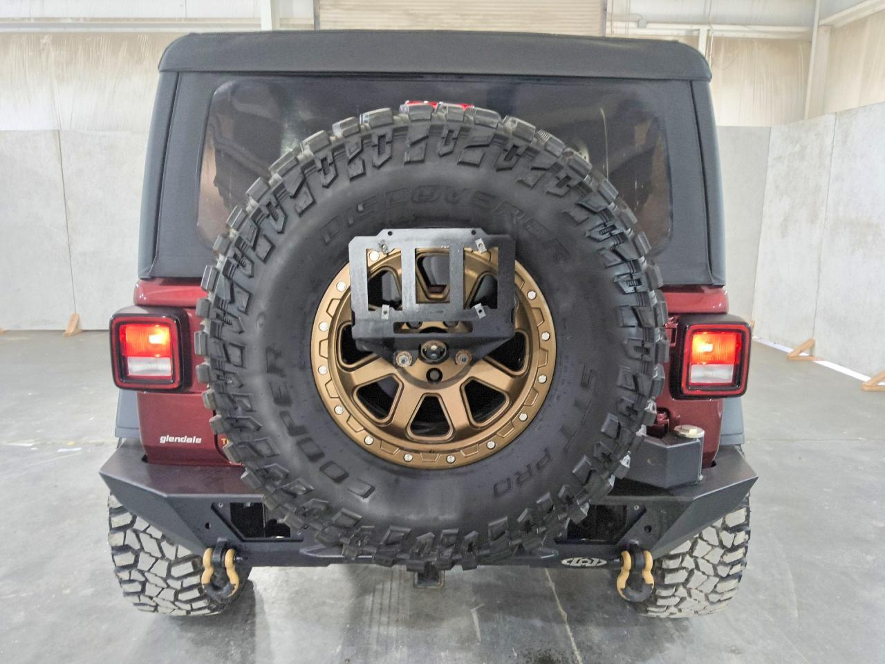 2021 Jep Wrangler R - Фото 6