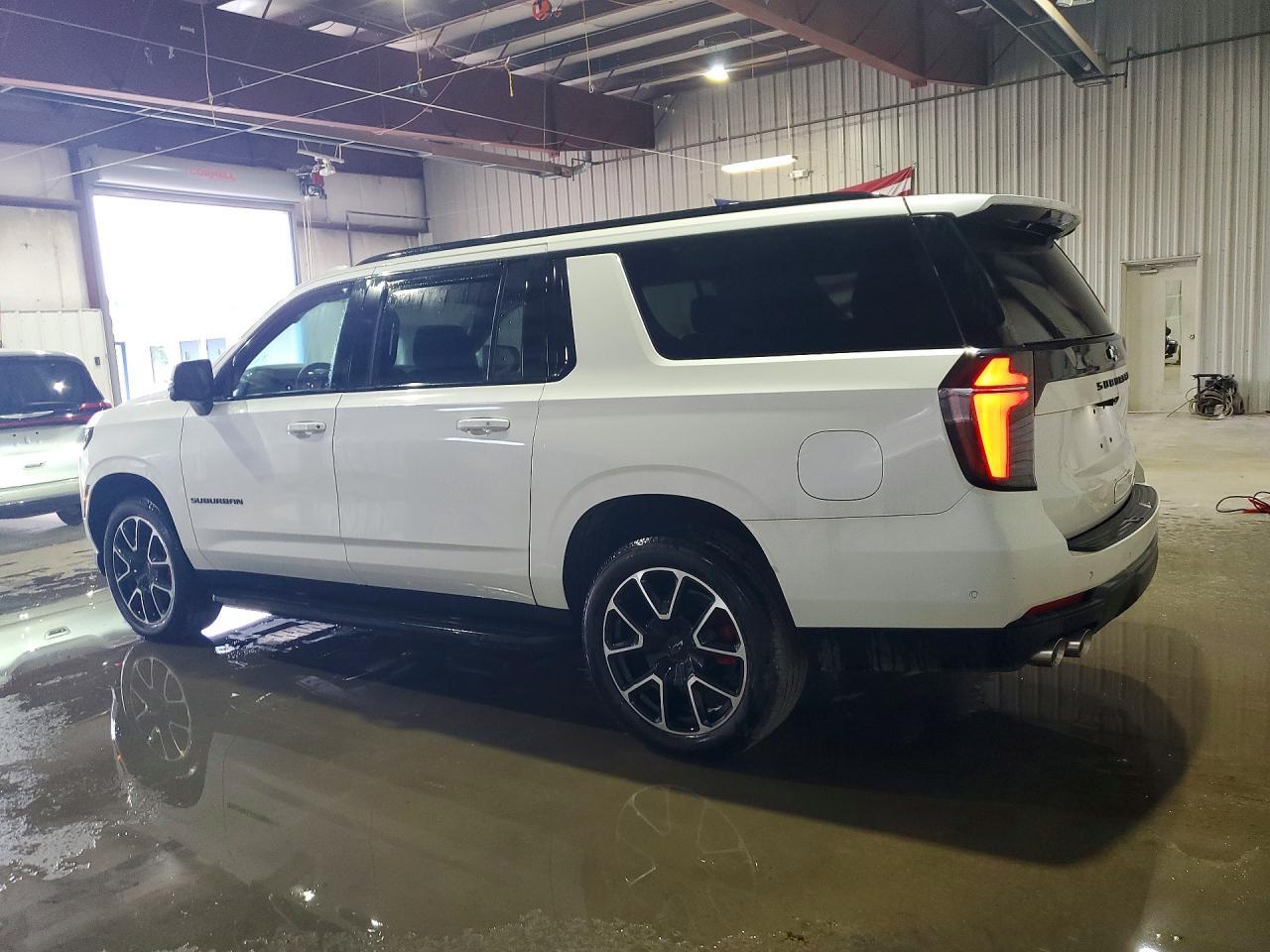 2025 Chevrolet Suburban K1500 Rst - Фото 2