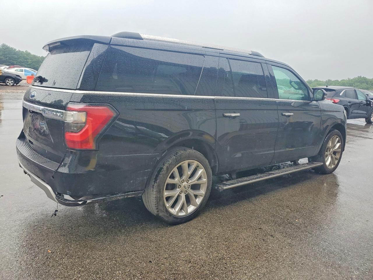 2018 Ford Expedition Max Limited - Image 3