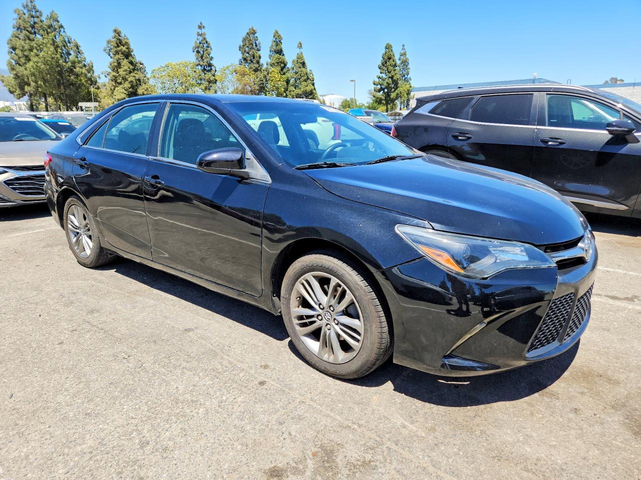 2015 Toyota Camry Se - Фото 4
