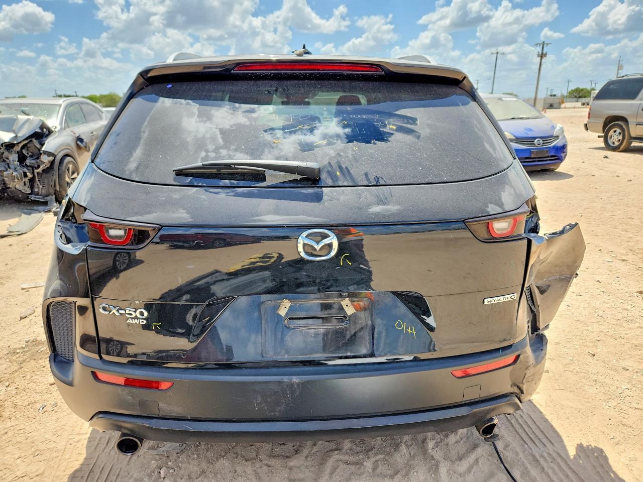 2024 Mazda Cx-50 Premium - Image 6