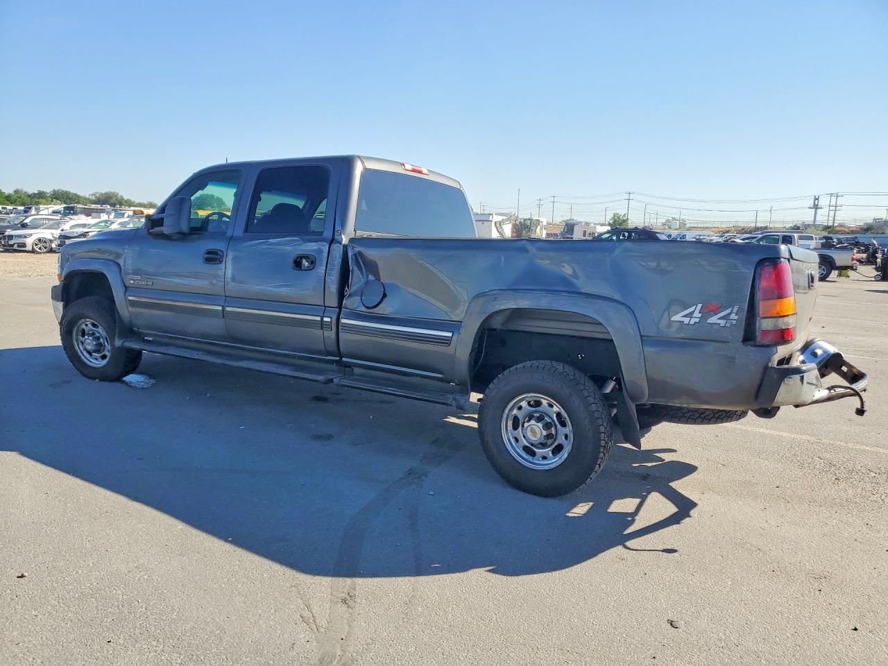 2002 Chevrolet Silverado K2500 Heavy Duty - Фото 2