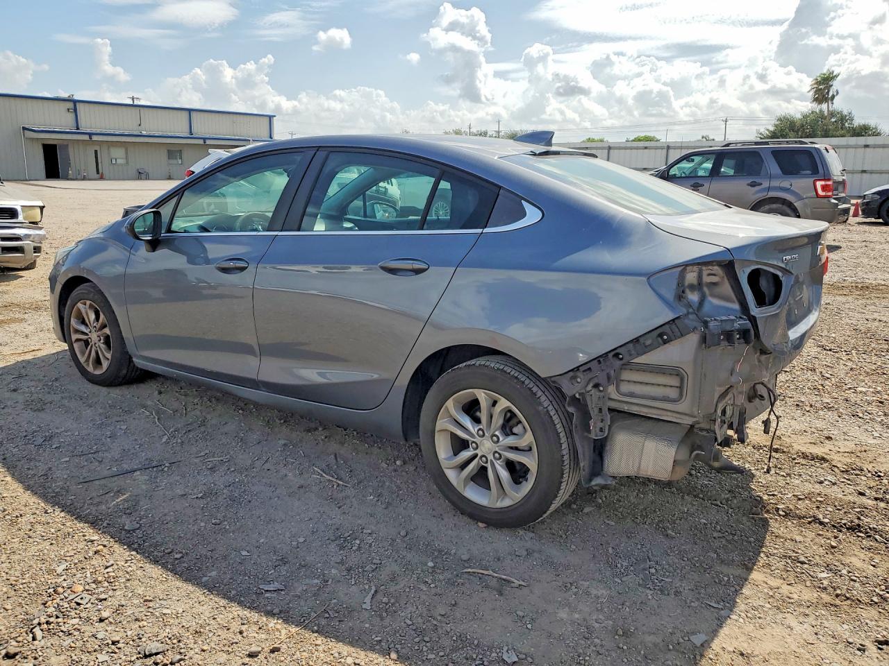 2019 Chevrolet Cruze Lt - Фото 2