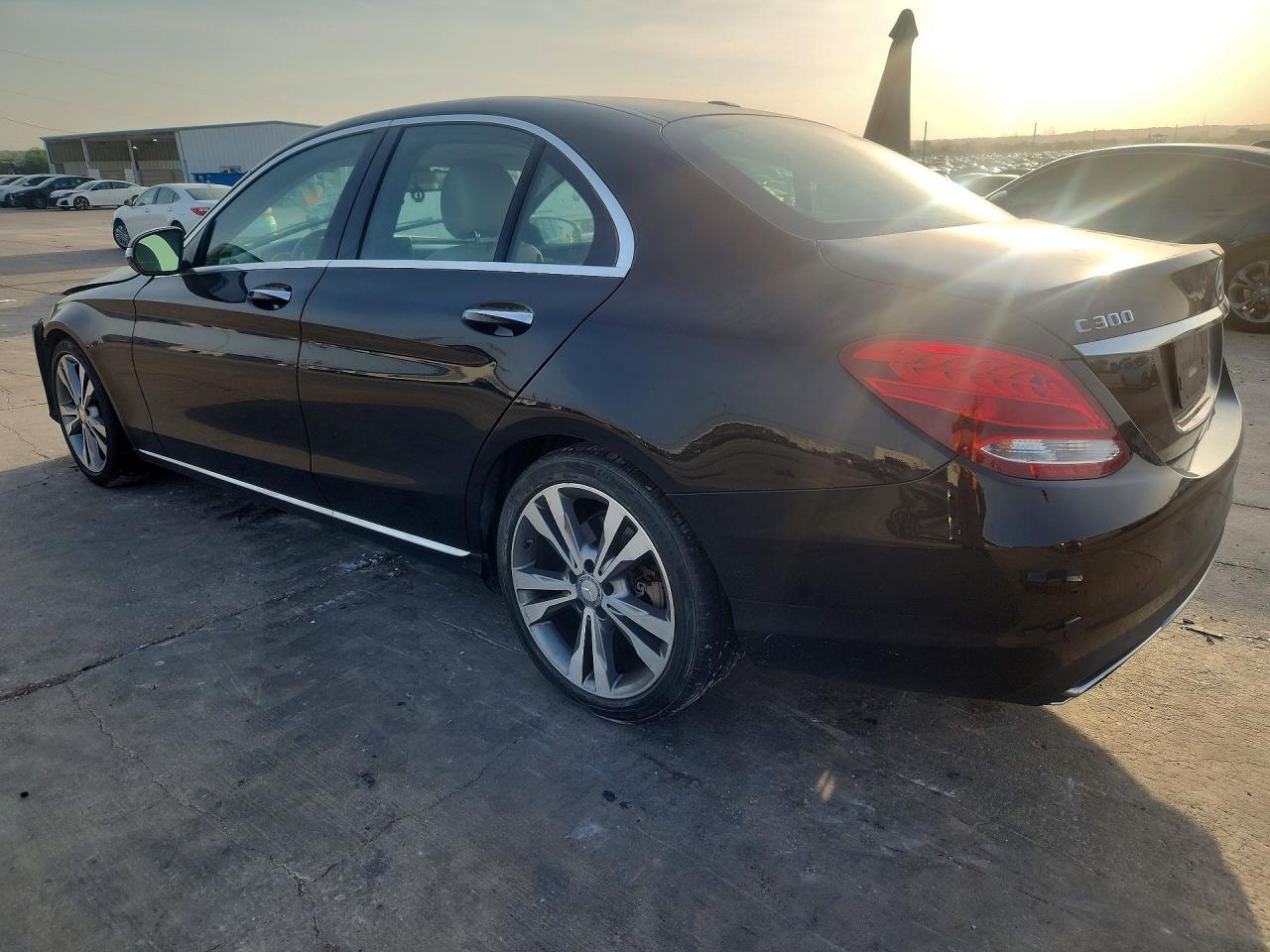 2015 Mercedes-Benz C 300 - Фото 2