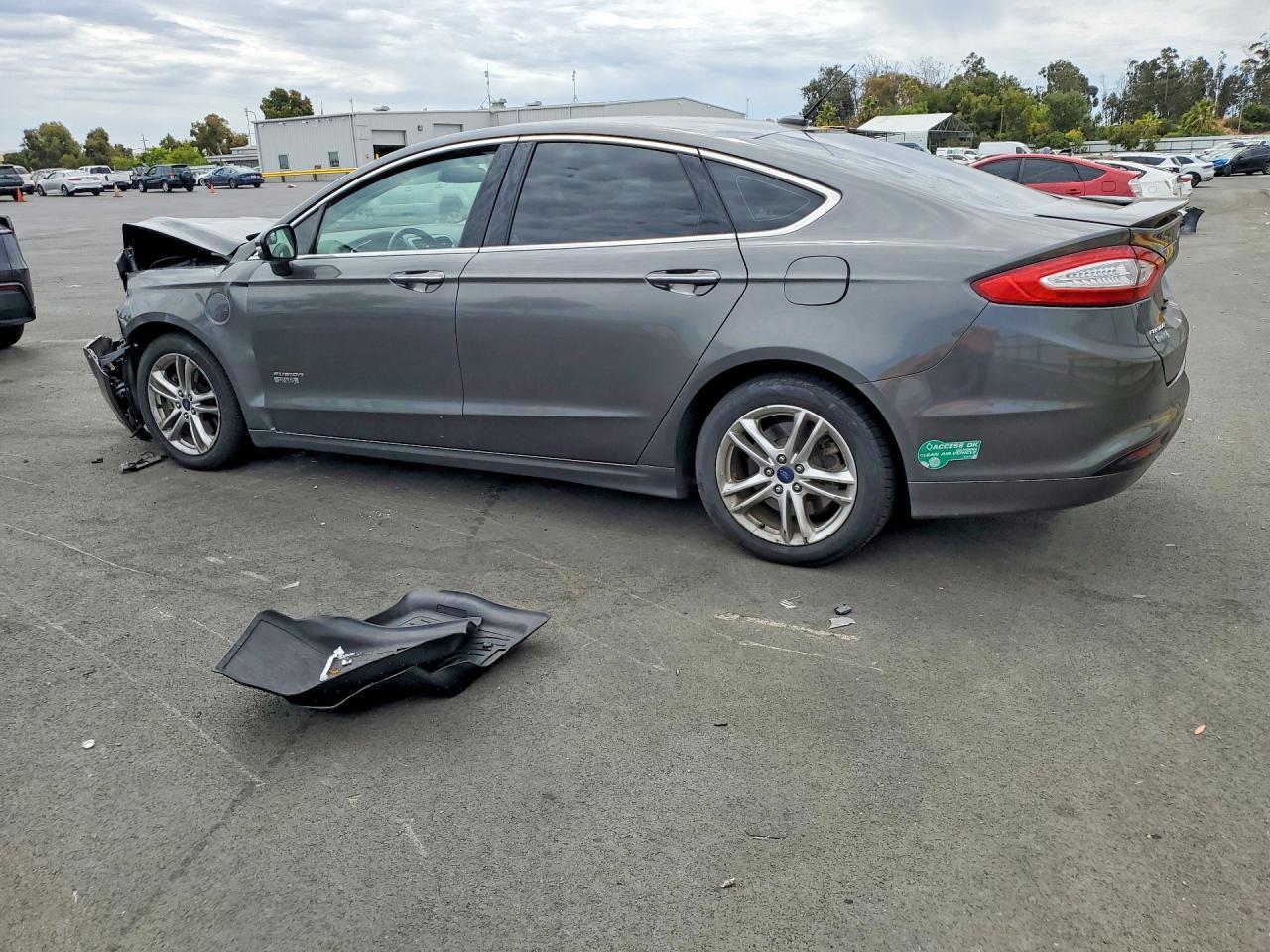 2016 Ford Fusion Titanium Phev - Фото 2