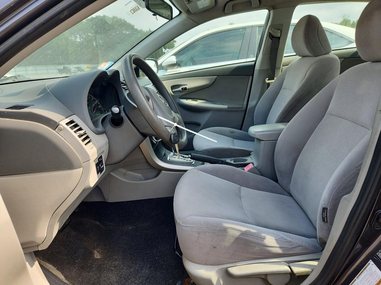 2010 Toyota Corolla Le - Image 7