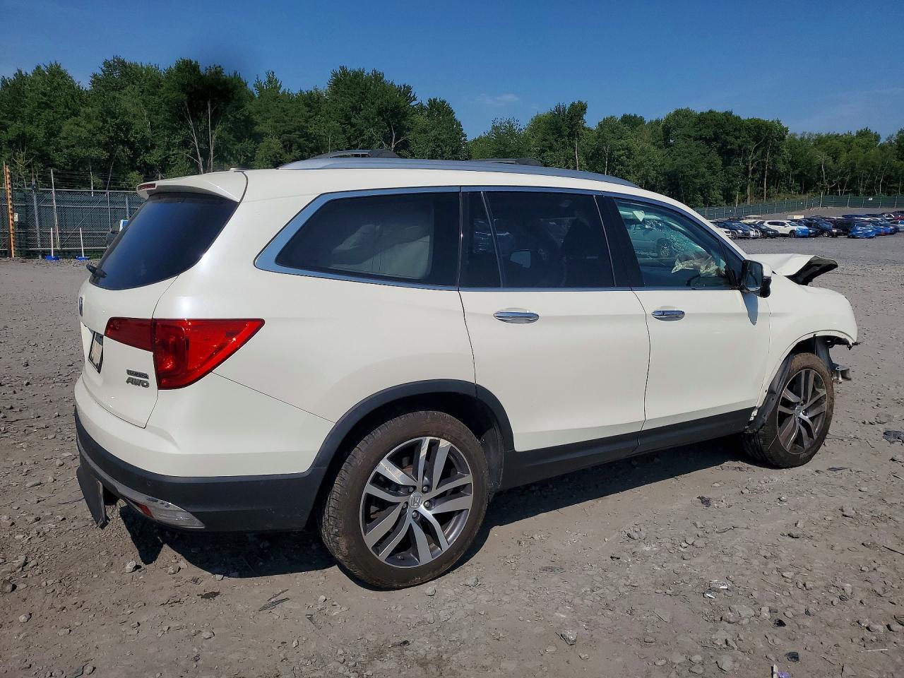 2018 Honda Pilot Touring - Фото 3