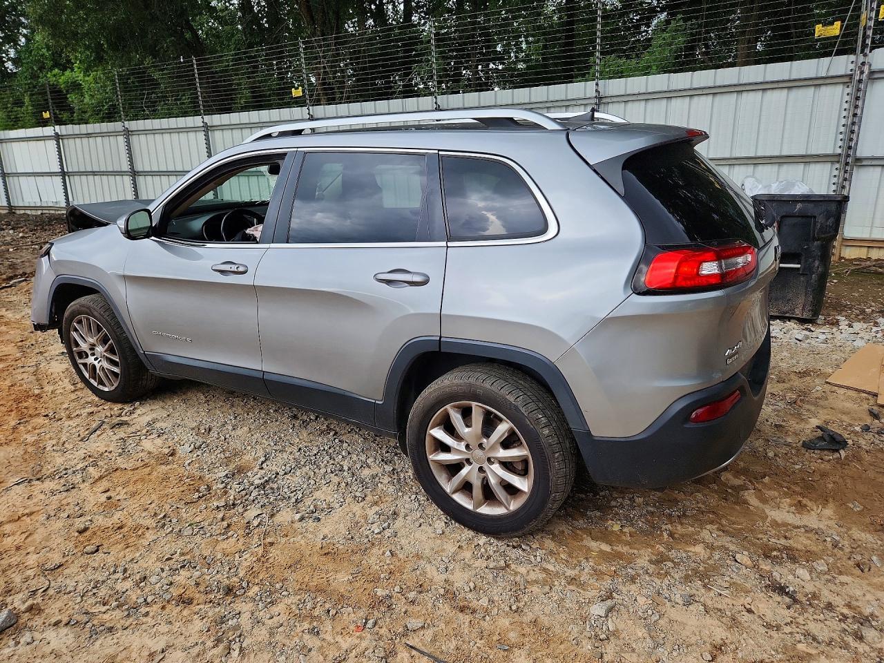 2016 Jeep Cherokee Limited - Image 2