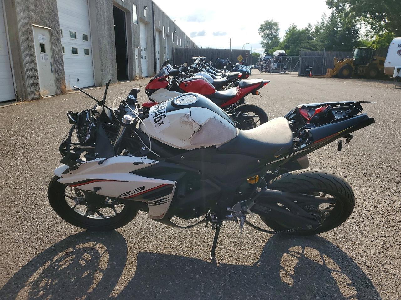 2017 Yamaha Yzfr3 - Фото 3
