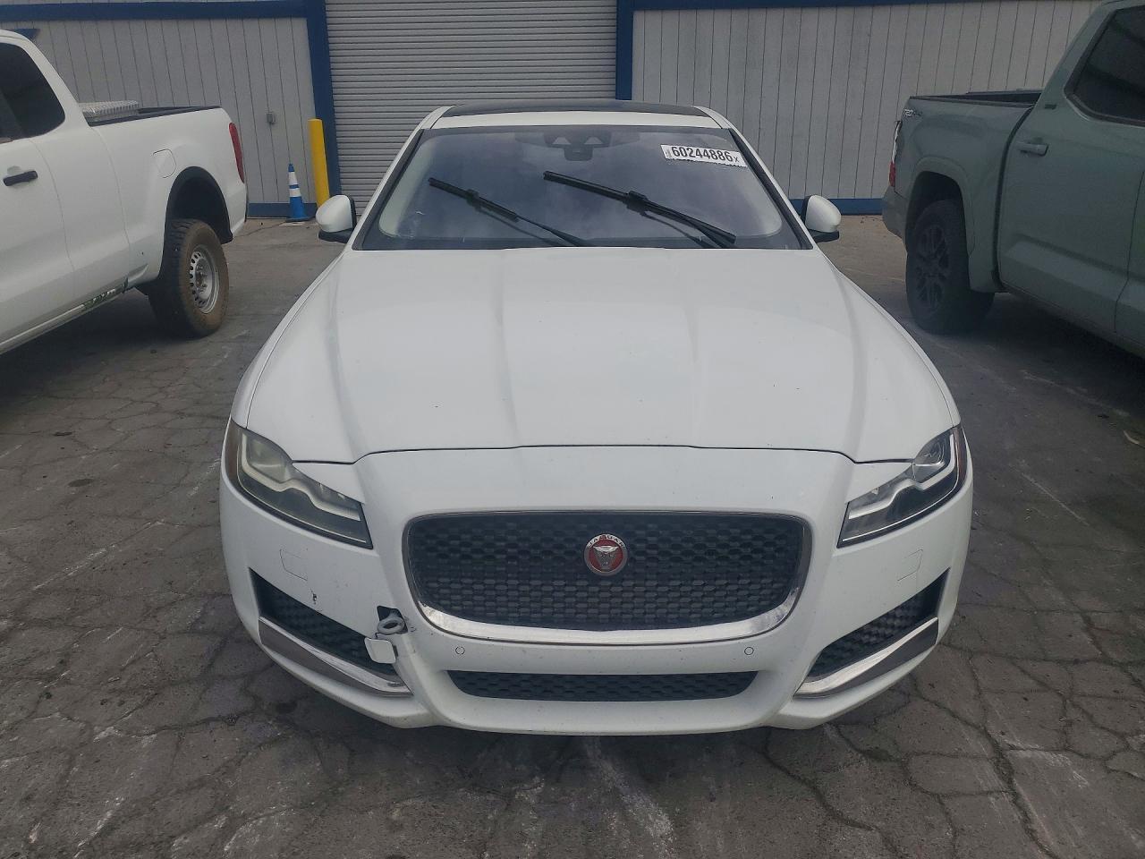 2016 Jaguar Xf Prestige - Фото 5