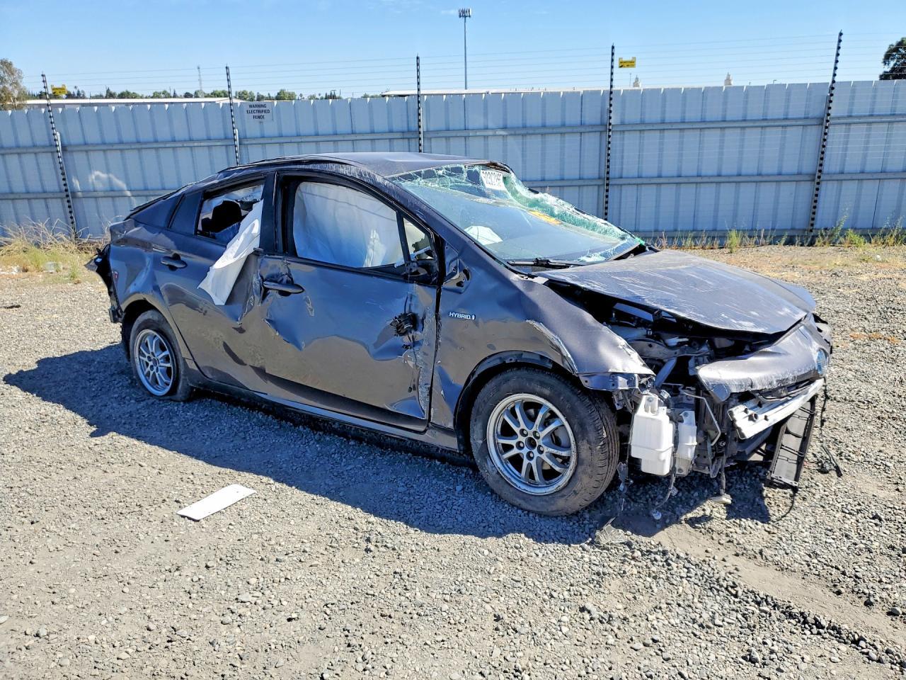 2017 Toyo Prius - Image 4