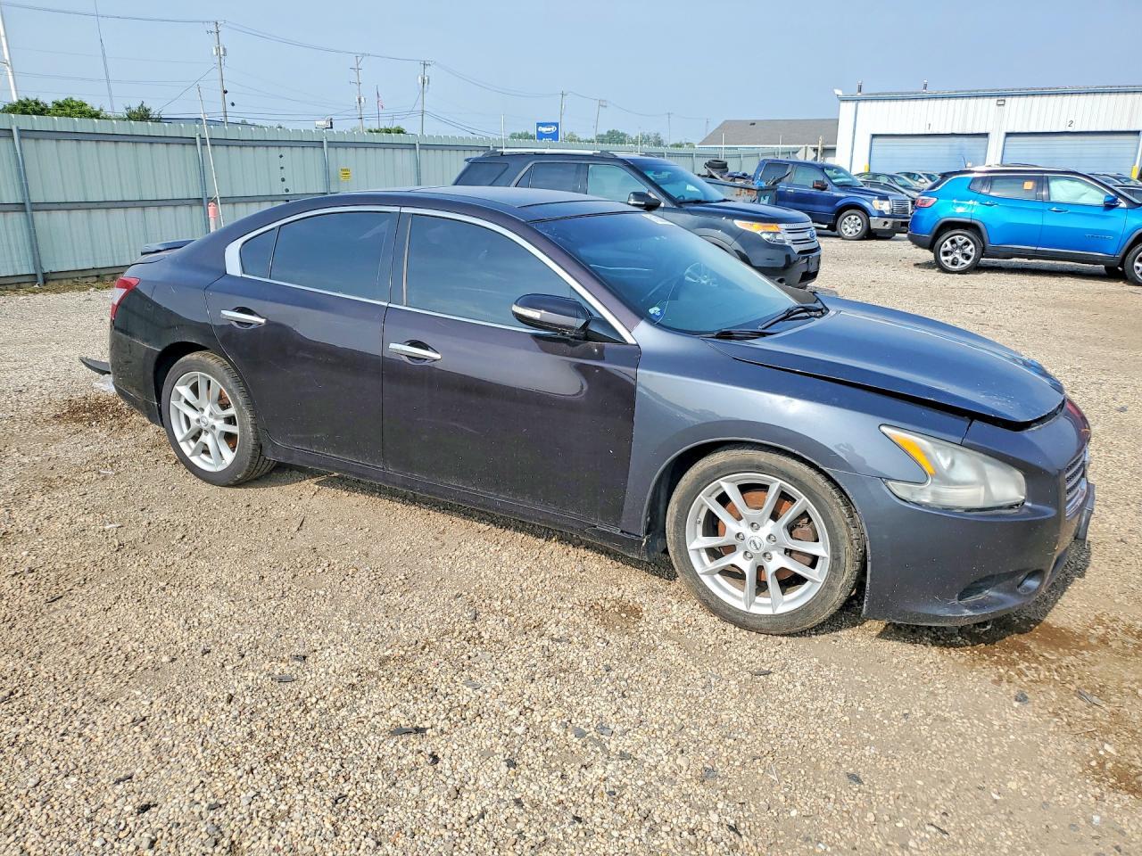 2012 Nissan Maxima - Image 4