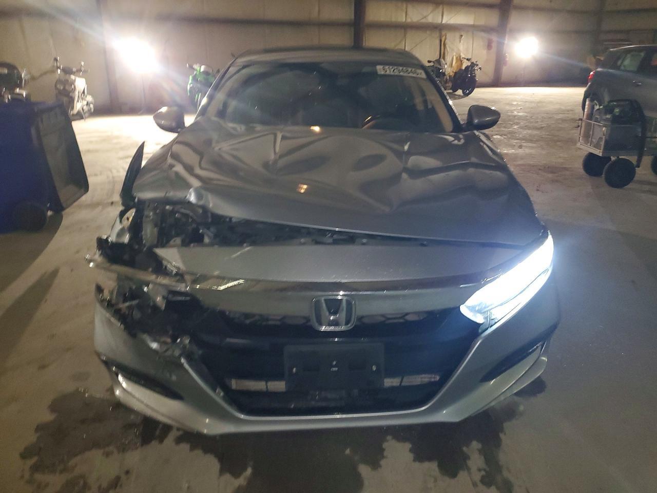 2018 Honda Accord Touring - Фото 5