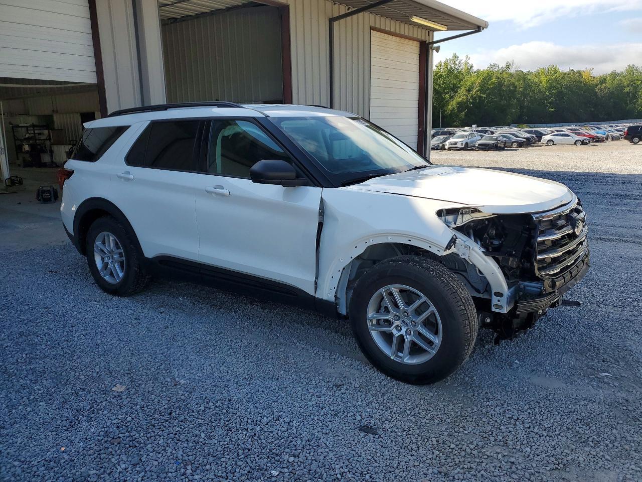 2026 Ford Explorer Active - Фото 4