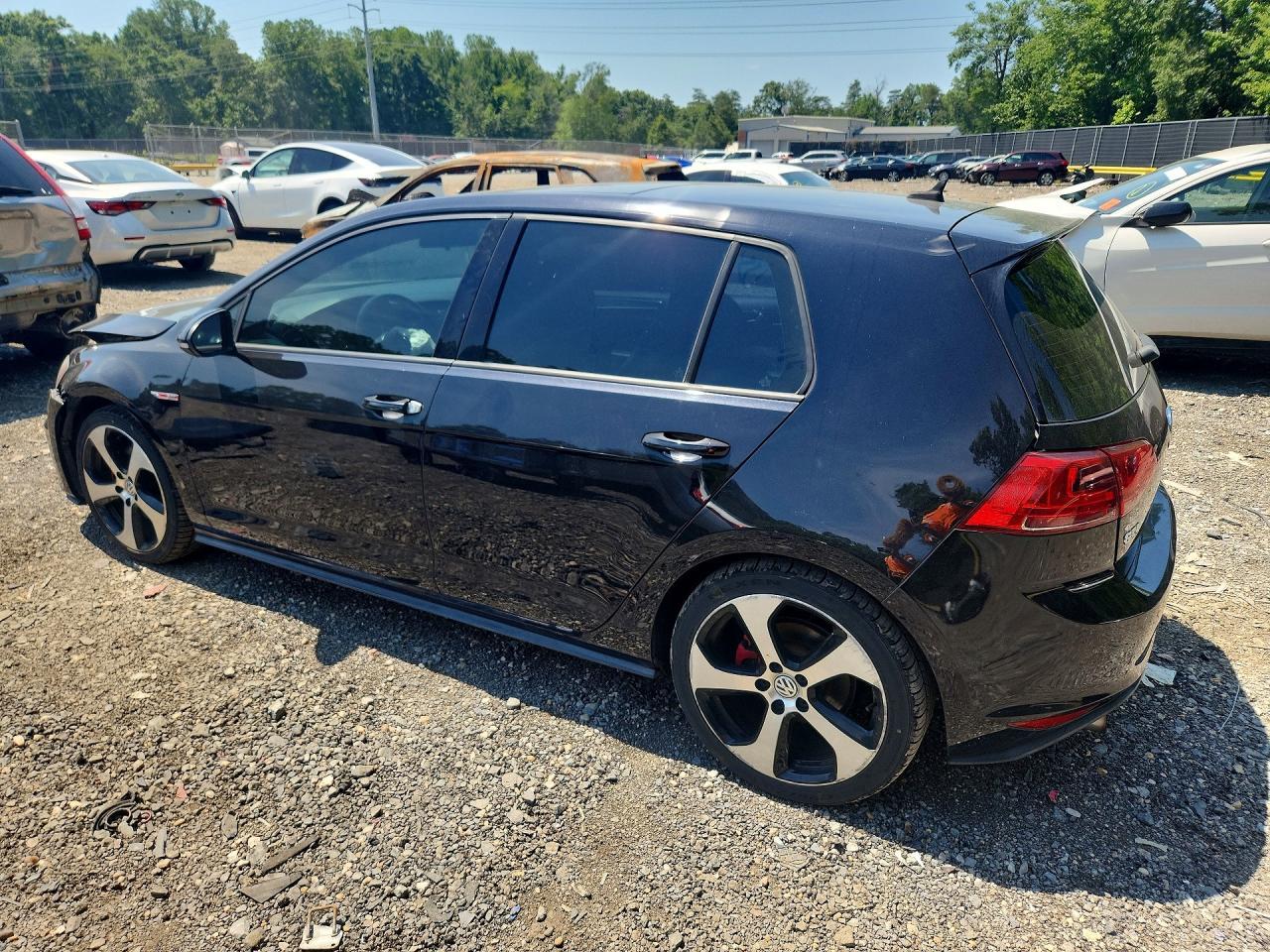 2016 Volkswagen Gti S/Se/Autobahn - Фото 2