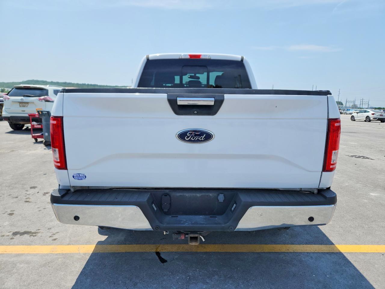 2015 Ford F150 Super Cab - Image 6