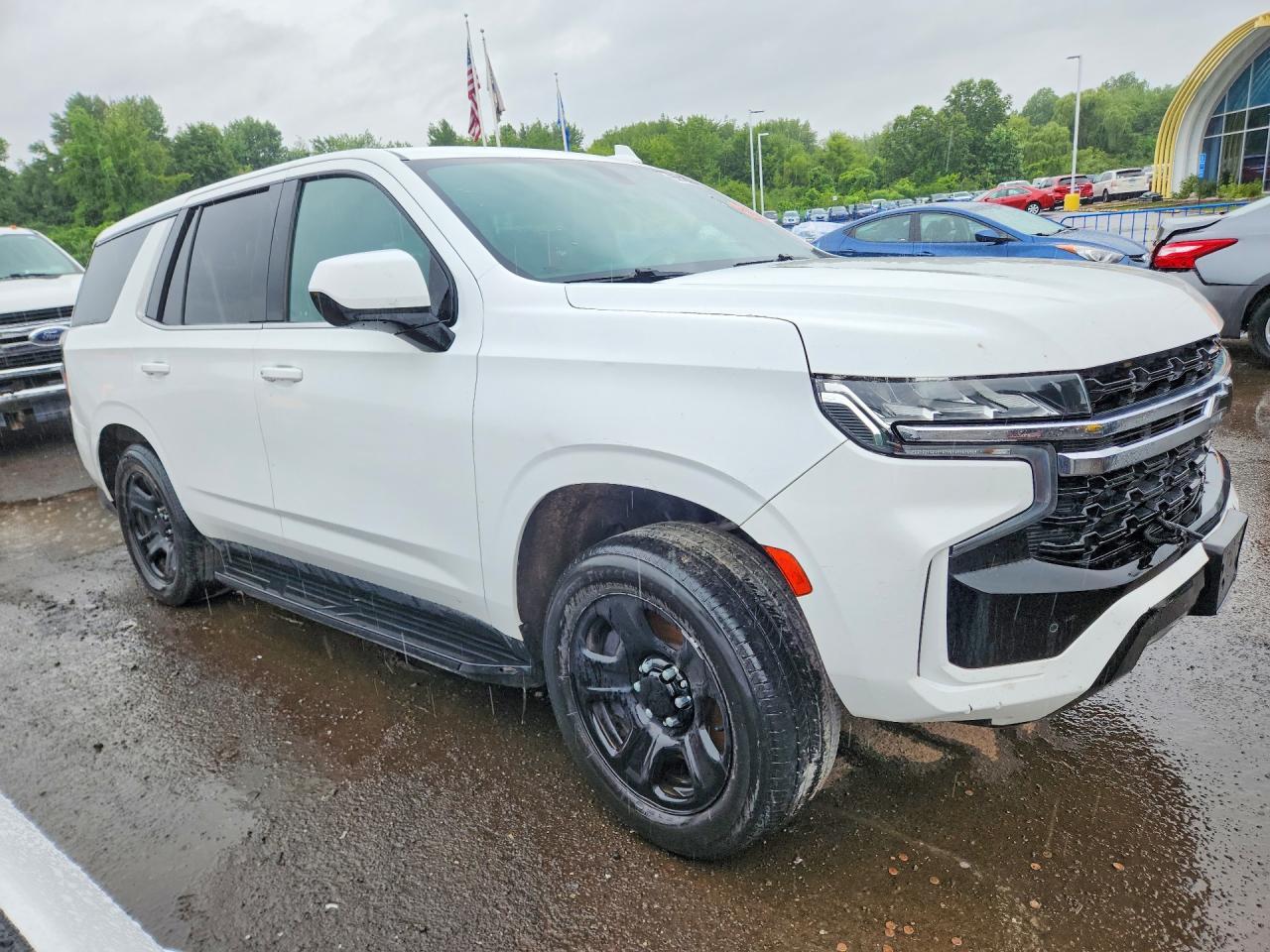 2022 Chevrolet Tahoe C1500 - Фото 4
