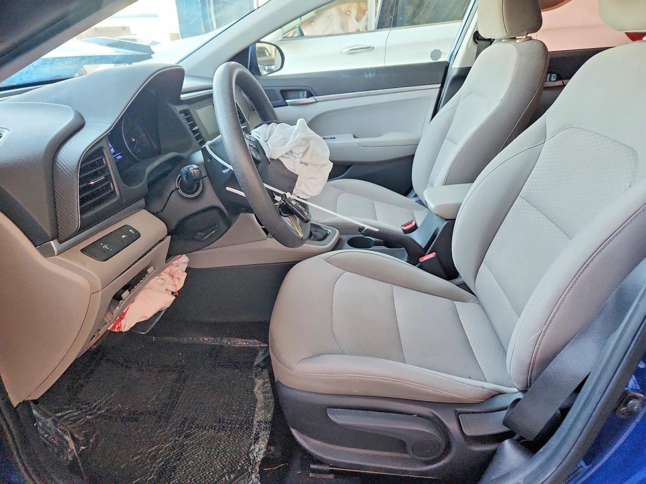 2020 Hyundai Elantra Se - Фото 7