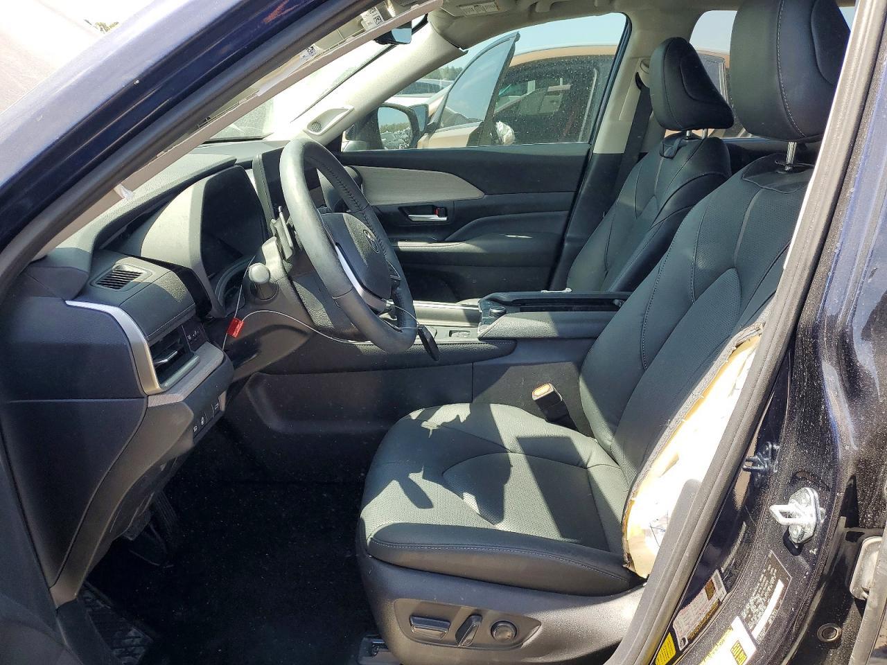 2025 Toyota Grand Highlander Platinum - Фото 7