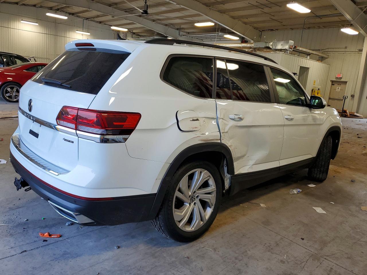 2023 Volkswagen Atlas Se - Image 3