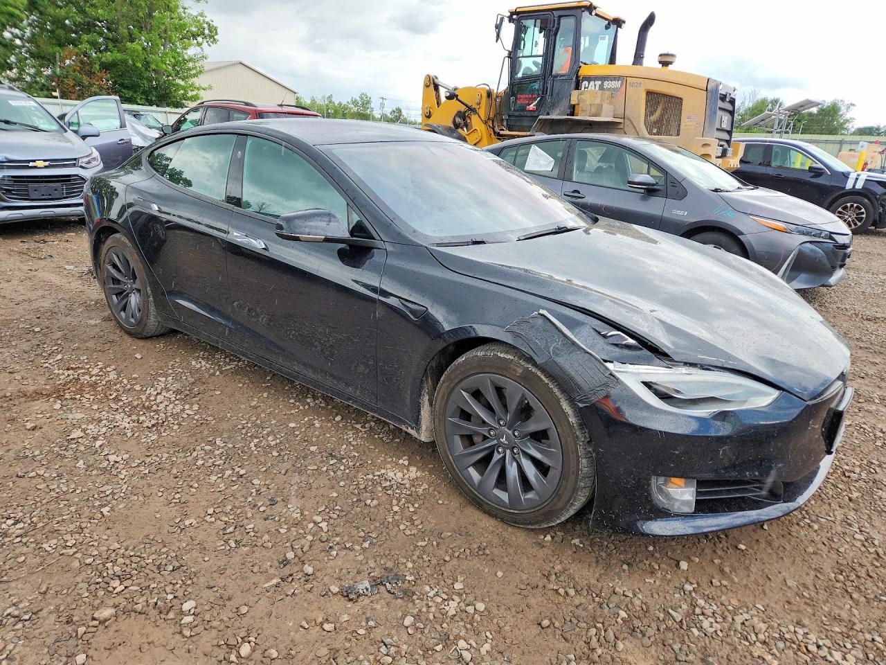 2017 Tesla Model S - Image 4