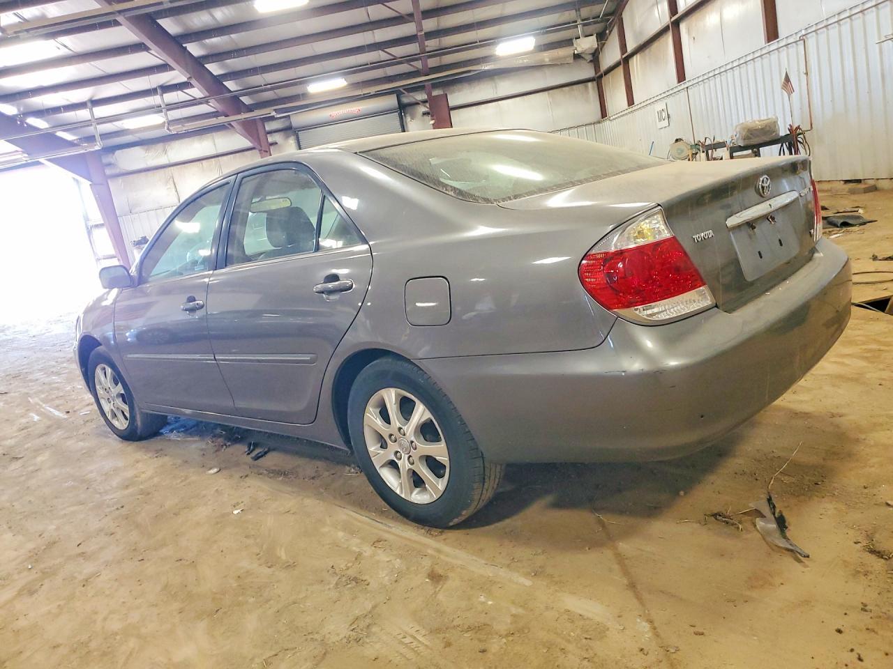 2005 Toyota Camry Xle V6 - Фото 2