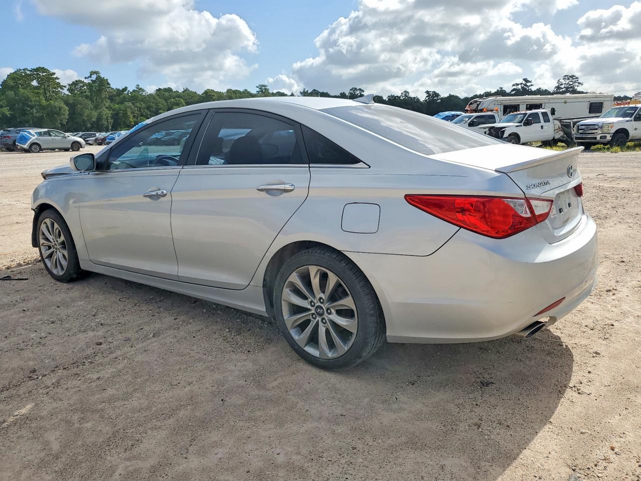 2013 Hyundai Sonata Se - Фото 2