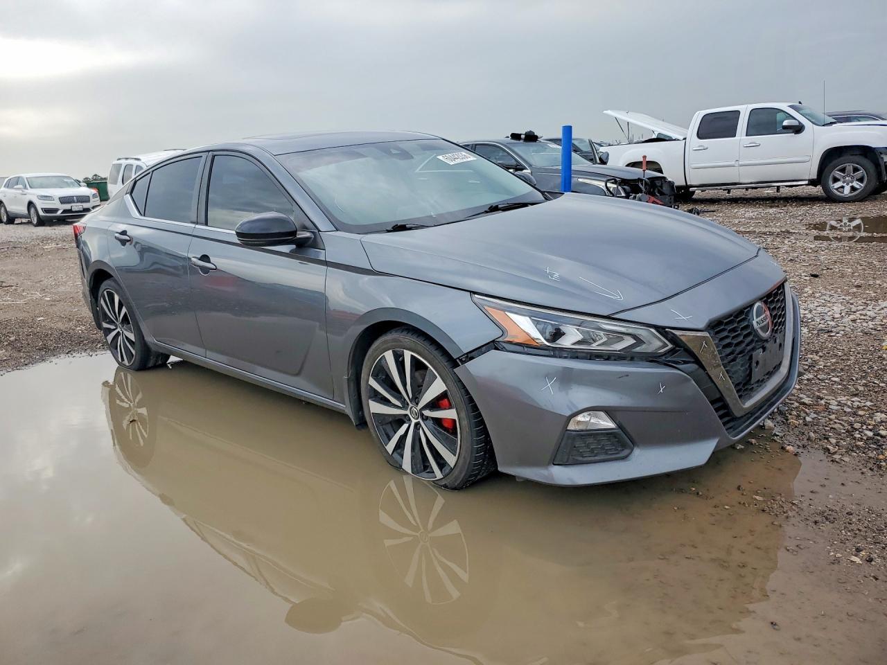 2020 Nissan Altima Sr - Image 4
