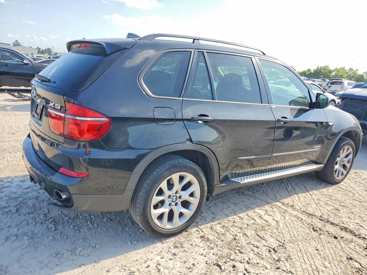 2011 BMW X5 xDrive35I - Image 3