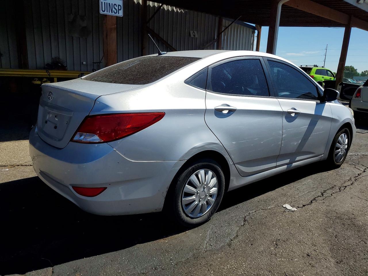 2016 Hyundai Accent Se - Фото 3