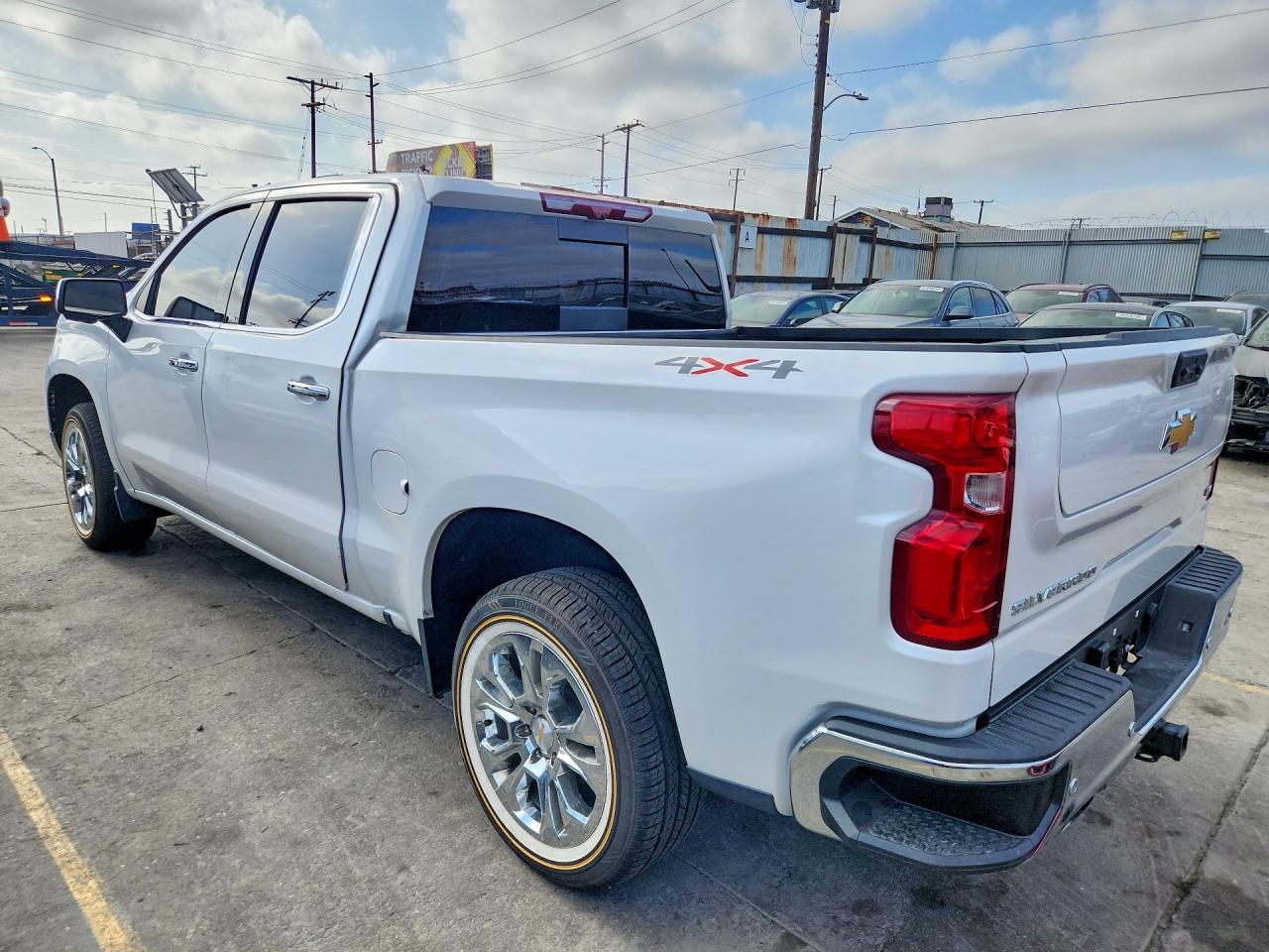 2025 Chevrolet Silverado K1500 Ltz - Фото 2
