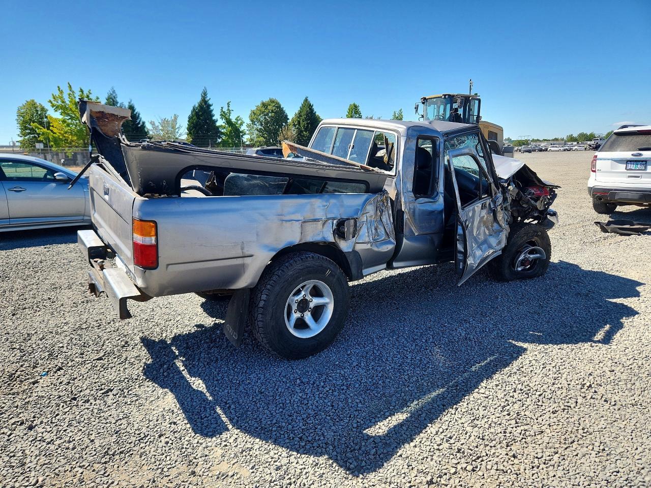 1993 Toyota Pickup Deluxe - Фото 3