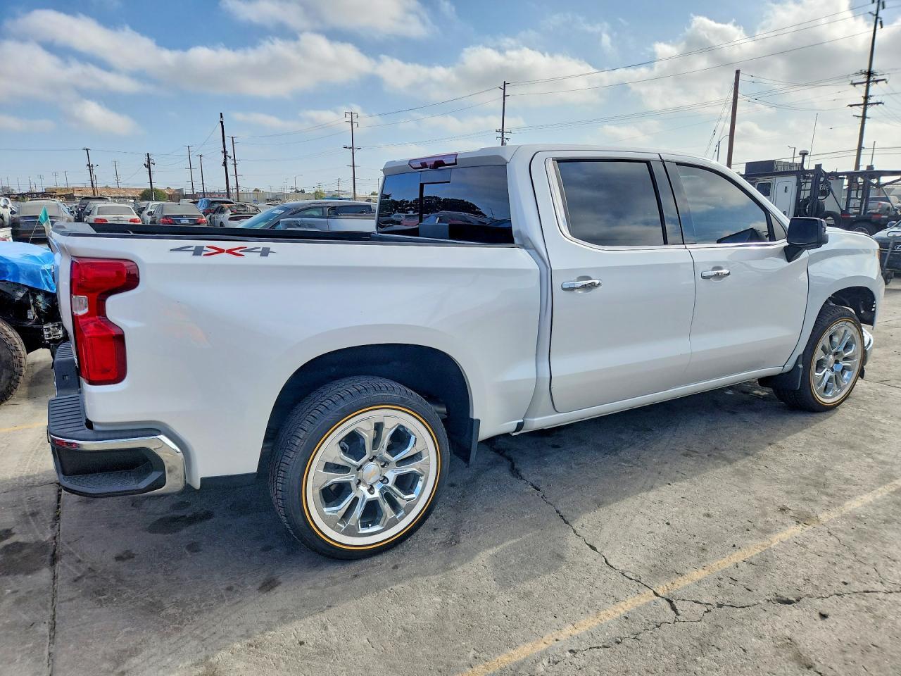 2025 Chevrolet Silverado K1500 Ltz - Фото 3