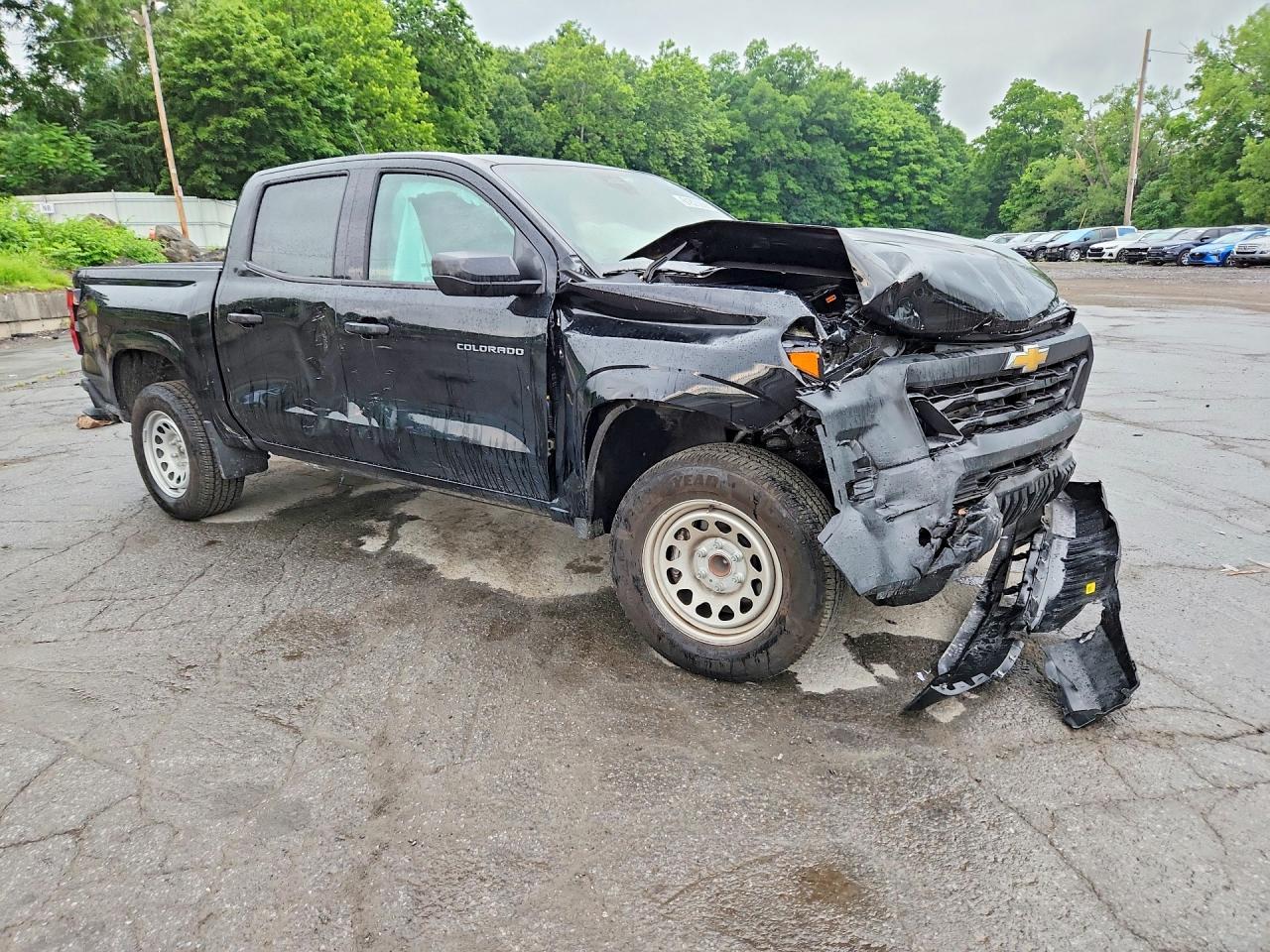 2025 Chevrolet Colorado - Image 4