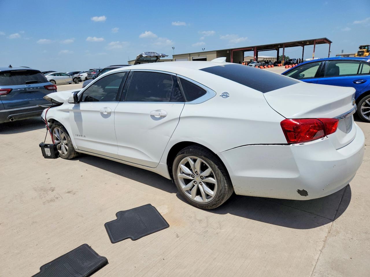 2018 Chevrolet Impala Lt - Фото 2
