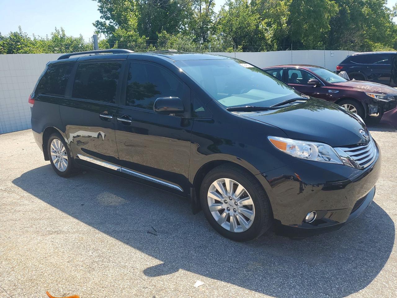2012 Toyota Sienna Limited 7-Passenger - Фото 4