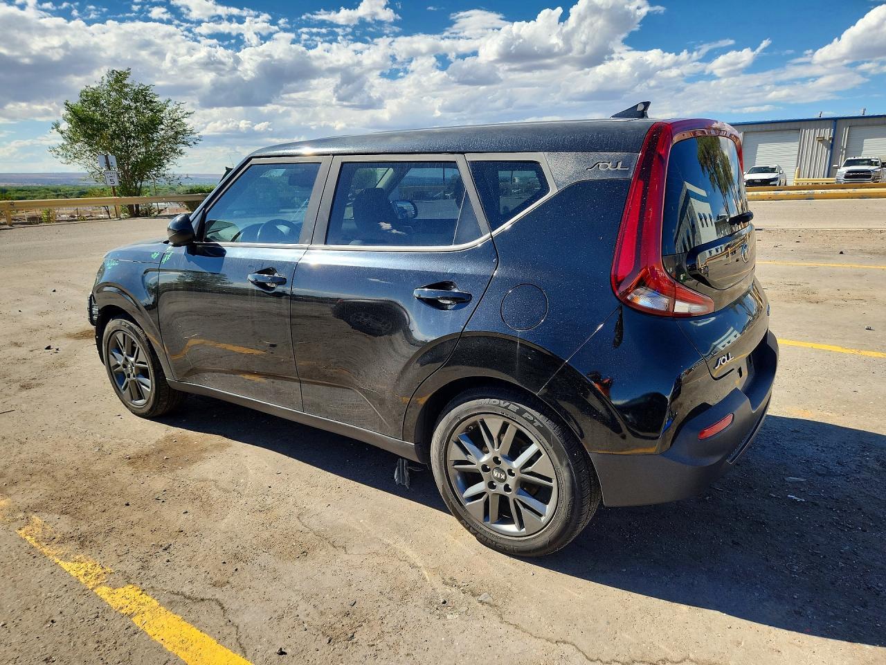 2020 Kia Soul Ex - Image 2