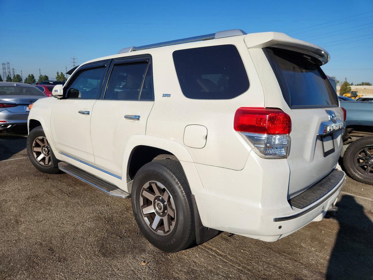 2011 Toyota 4Runner Sr5 - Фото 2