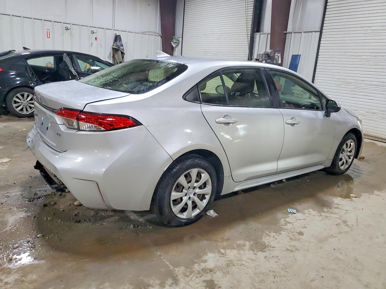 2020 Toyota Corolla Le - Фото 3