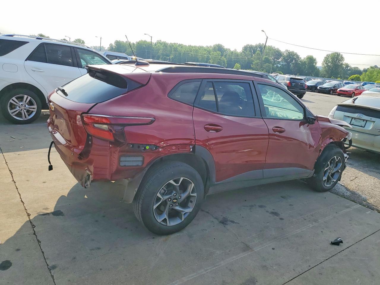 2025 Chevrolet Trax 1Lt - Фото 3