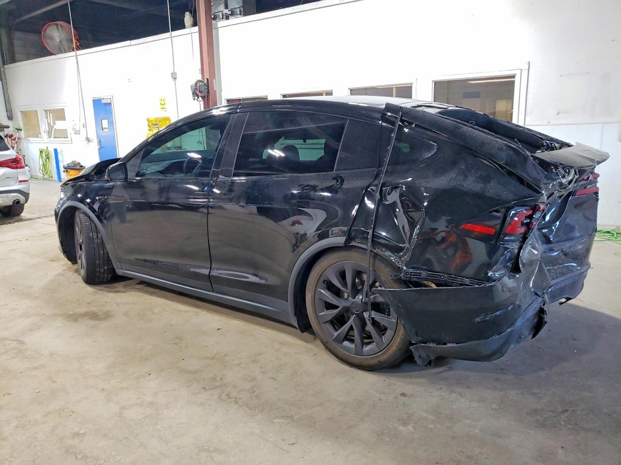 2024 Tesla Model X - Image 3