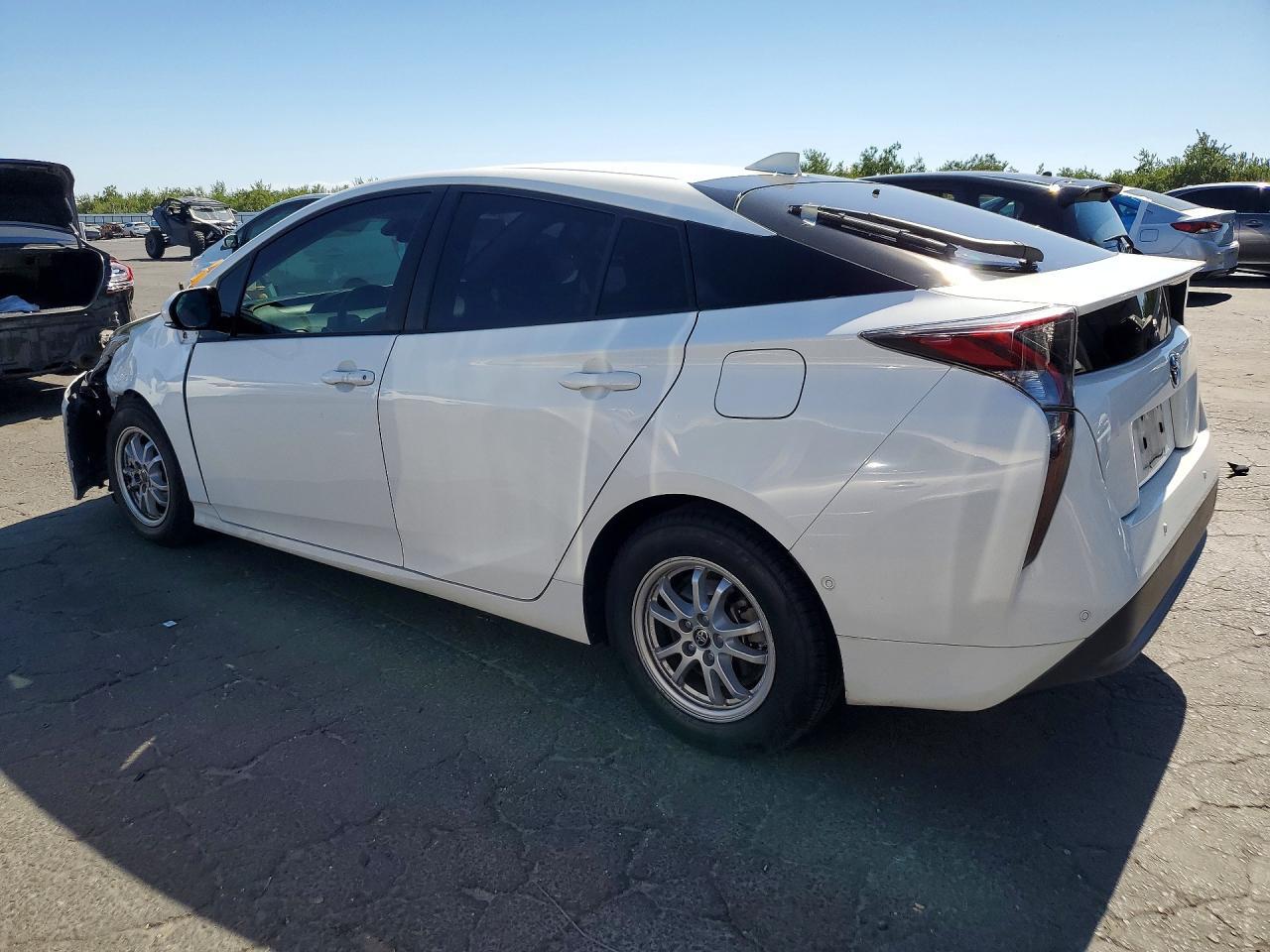 2018 Toyota Prius Three - Image 2