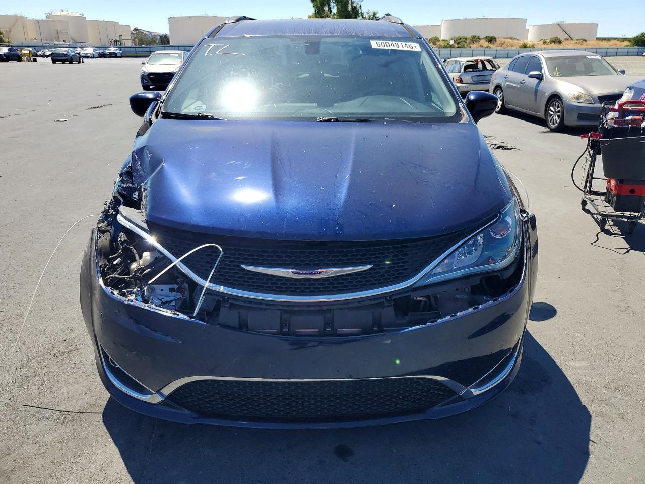 2018 Chrysler Pacifica Touring L - Фото 5