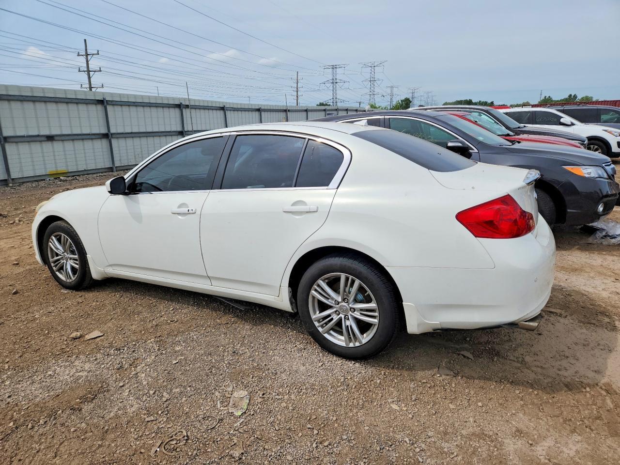 2013 Infiniti G37 Sedan X - Фото 2